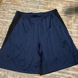 Nike shorts-XL